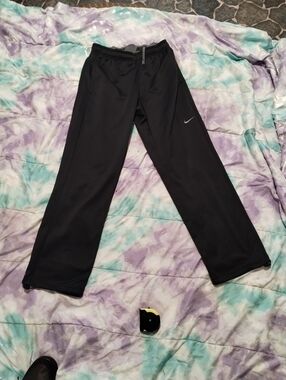 Nike therma fit sweatpants